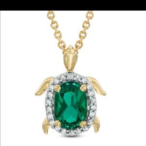 Emerald pendant